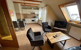 Modernisierte Ferienwohnung Friedrichskoog - Spitze, gegenüber Mutter-Kind-Klinik